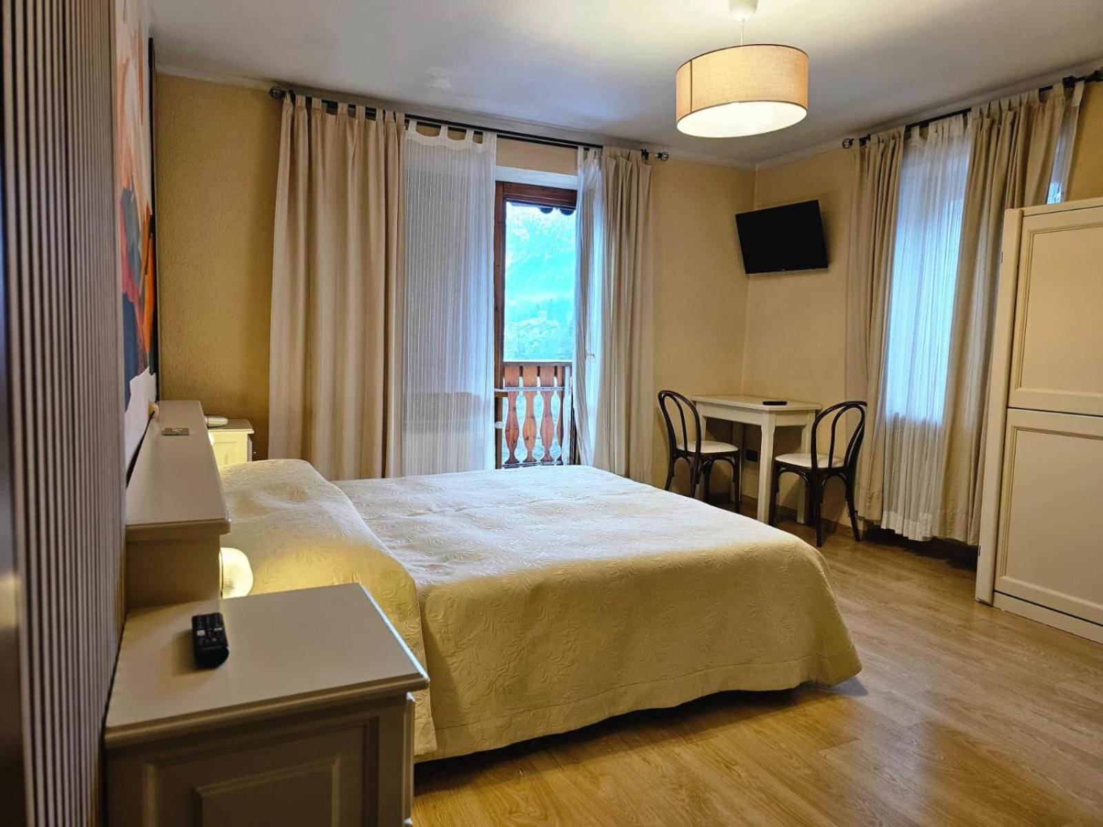 Hotel Bucaneve Bardonecchia Zewnętrze zdjęcie