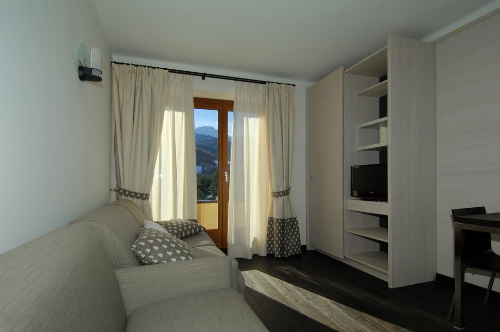 Hotel Bucaneve Bardonecchia Pokój zdjęcie